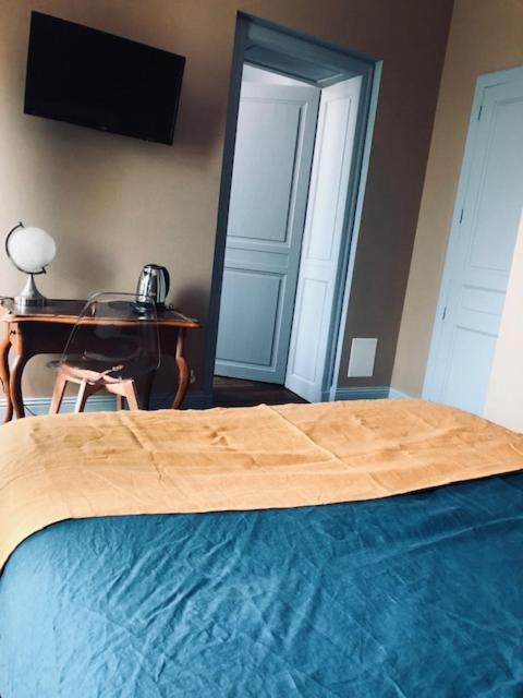 Le Logis D'Augustin Bed & Breakfast Mont-de-Marsan Bagian luar foto