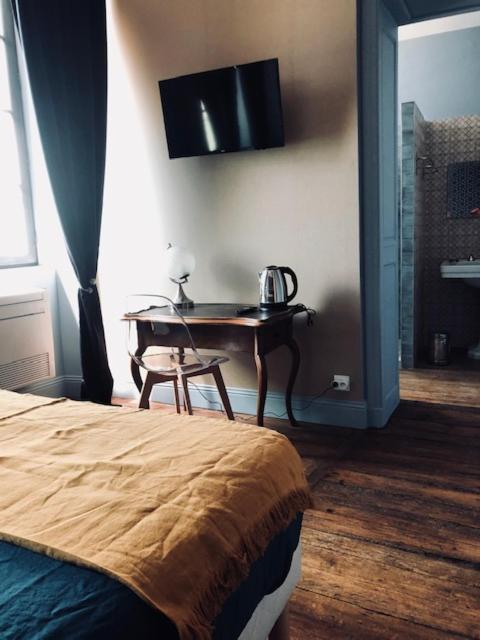 Le Logis D'Augustin Bed & Breakfast Mont-de-Marsan Bagian luar foto
