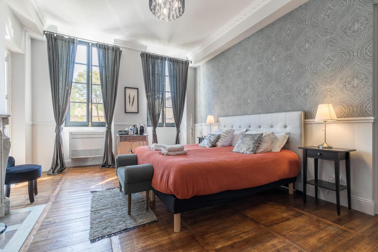 Le Logis D'Augustin Bed & Breakfast Mont-de-Marsan Bagian luar foto